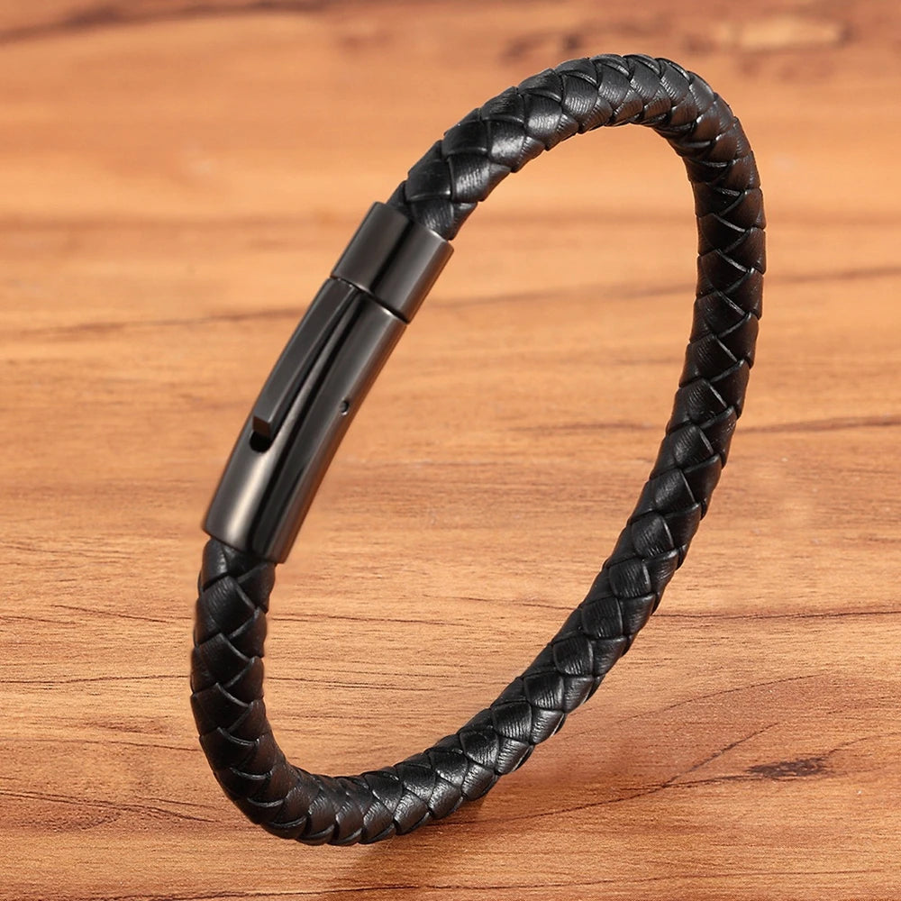 đ€ Bracelets TressĂ©s en Cuir & Acier Inoxydable â ĂlĂ©gance Unisexe.