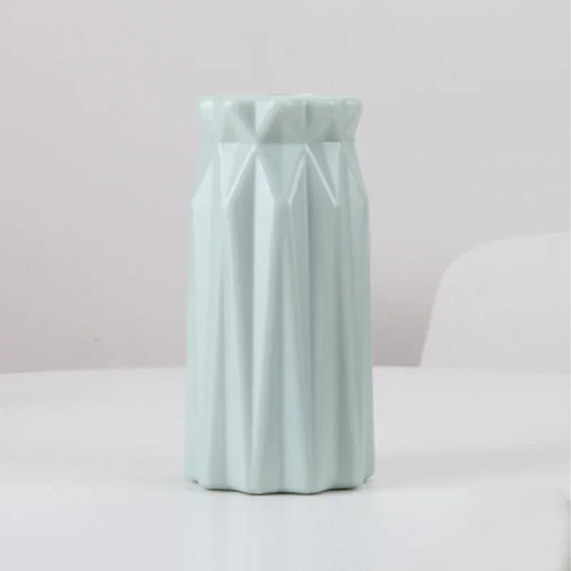Vase à Fleurs Imitation Céramique – Élégance Durable.