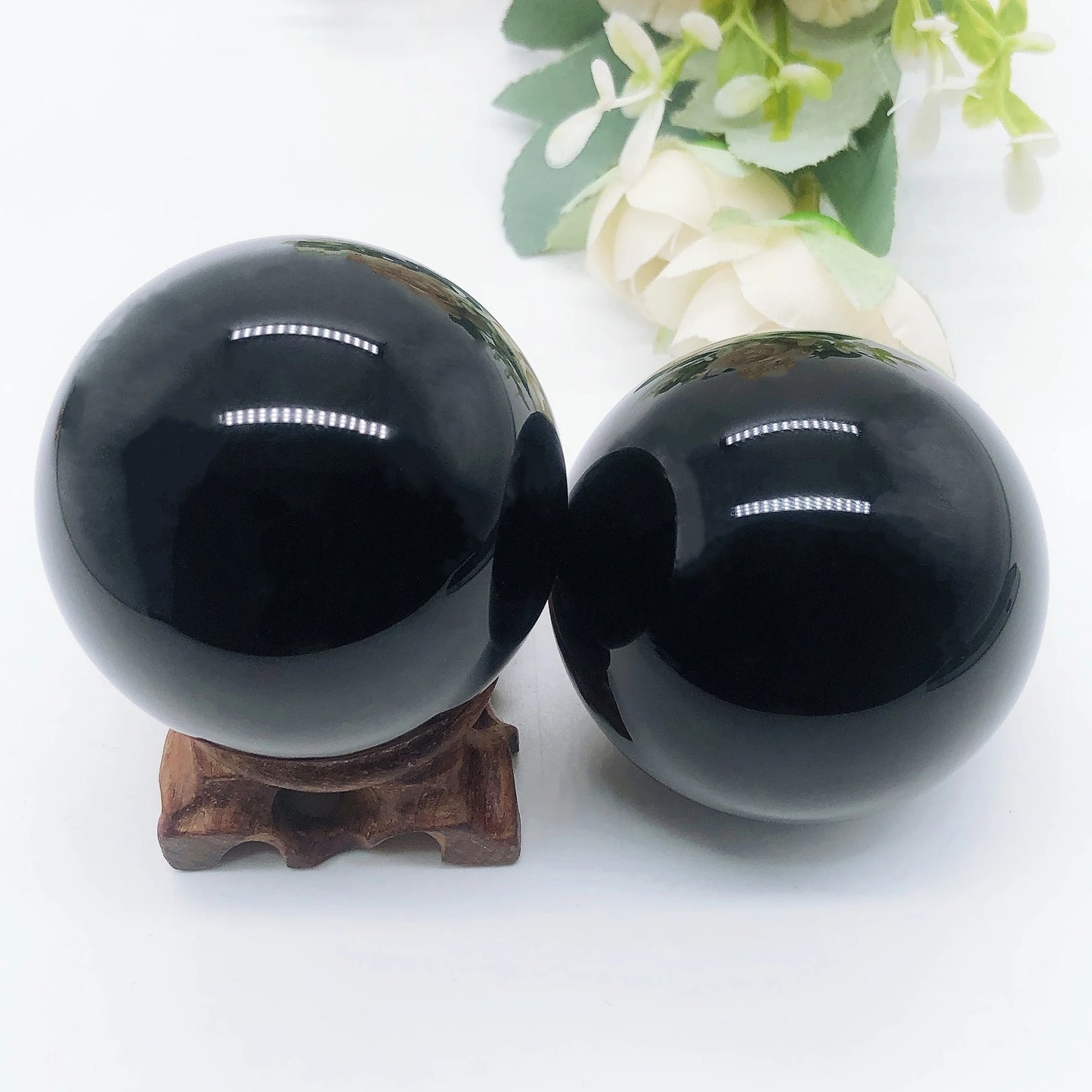 🖤 Natural Black Obsidian Sphere – Protection & Positive Energy