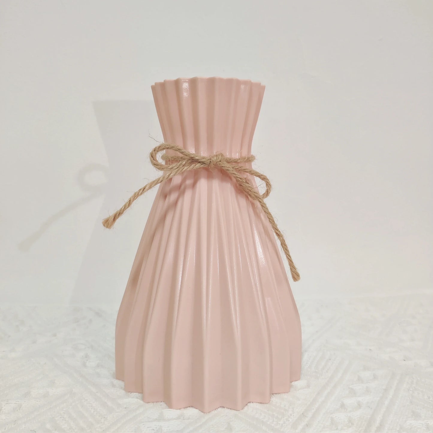 Vase à Fleurs Imitation Céramique – Élégance Durable.
