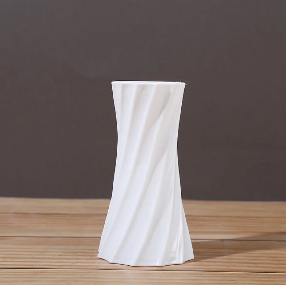 Vase à Fleurs Imitation Céramique – Élégance Durable.