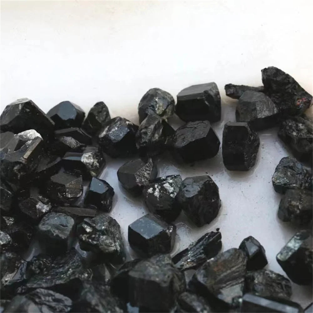 đ€ Tourmaline Noire Naturelle Brute â Protection, GuĂ©rison & Ancrage.
