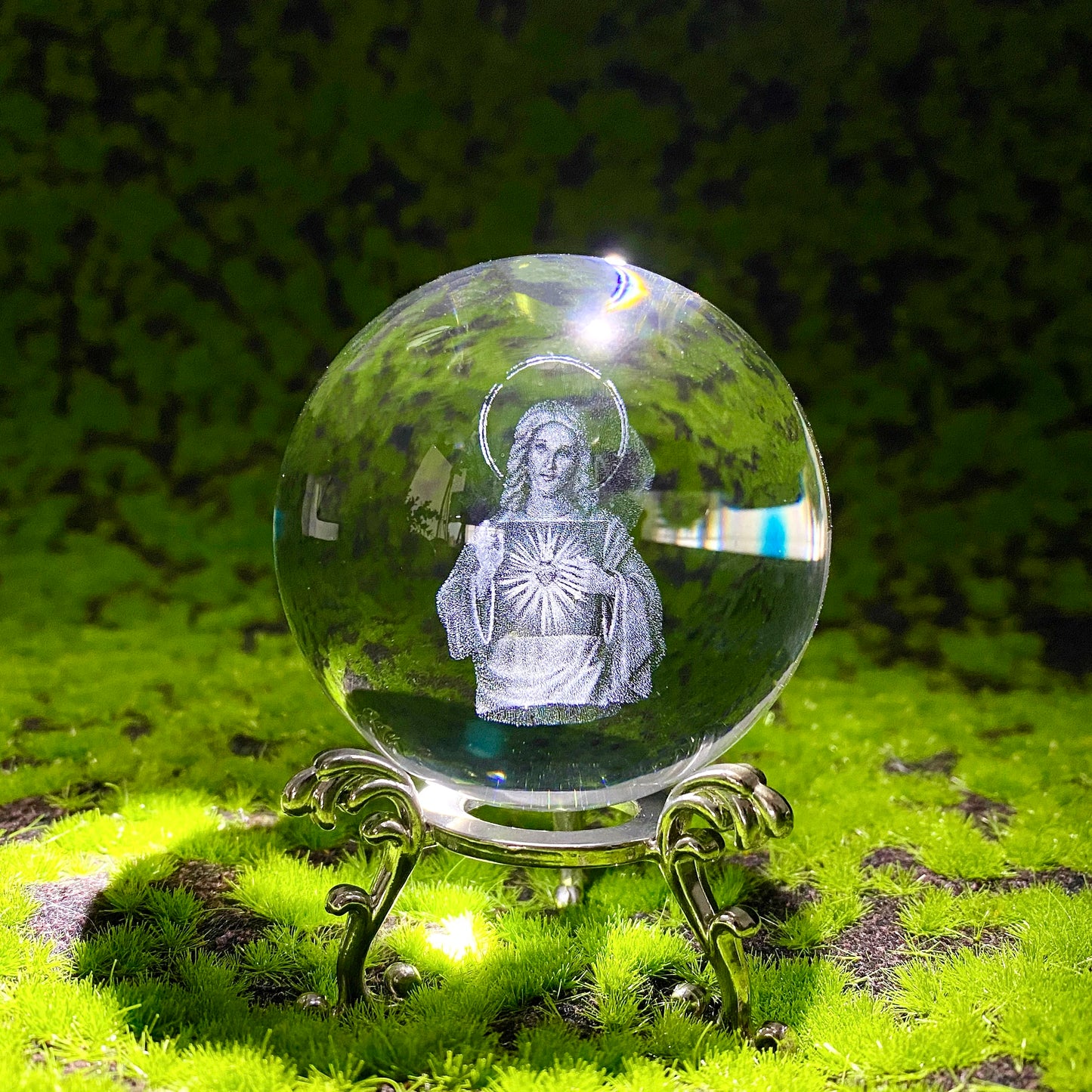 Boule de Verre 3D – Décoration Élégante et Énergétique.