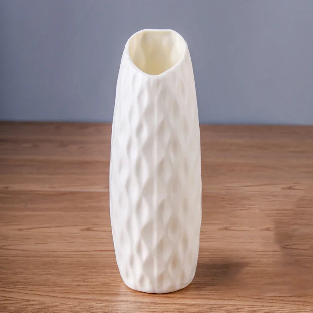 Vase à Fleurs Imitation Céramique – Élégance Durable.