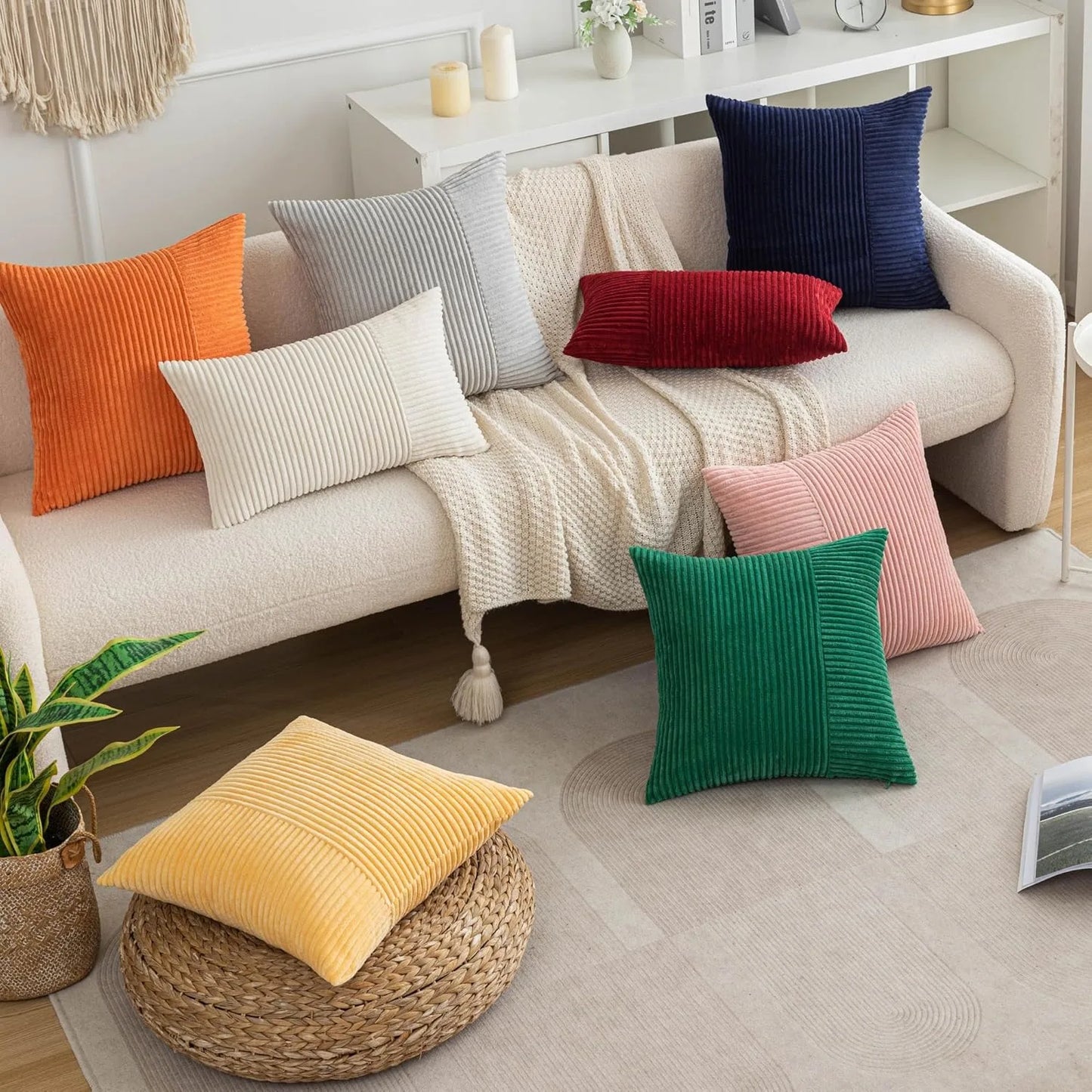 Housses de Coussin en Velours Côtelé – Élégance & Confort Intemporel. Disponible en 9 couleurs.