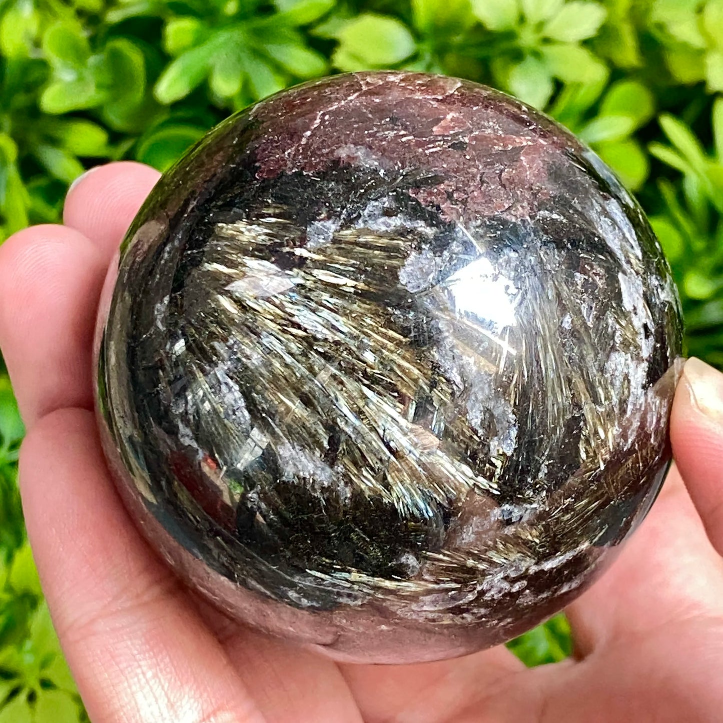 ⚪Sphère de Feu d’Artifice – Cristal Naturel Sculpté & Énergétique.