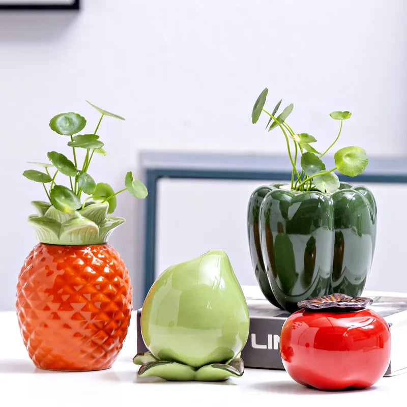 Vase en Céramique Coloré – Design Ludique & Élégance Moderne.
