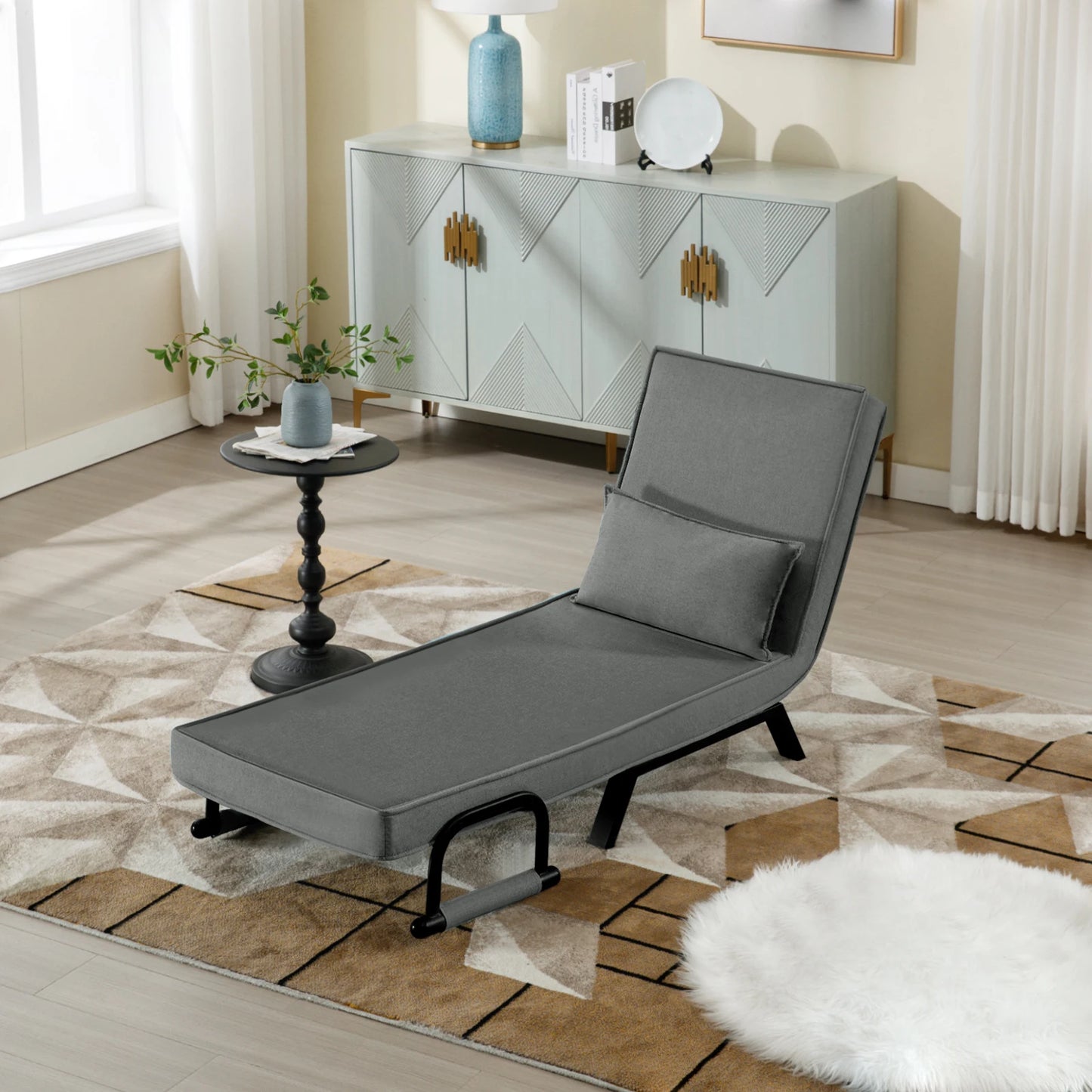 A compact and practical 3-in-1 convertible armchair.