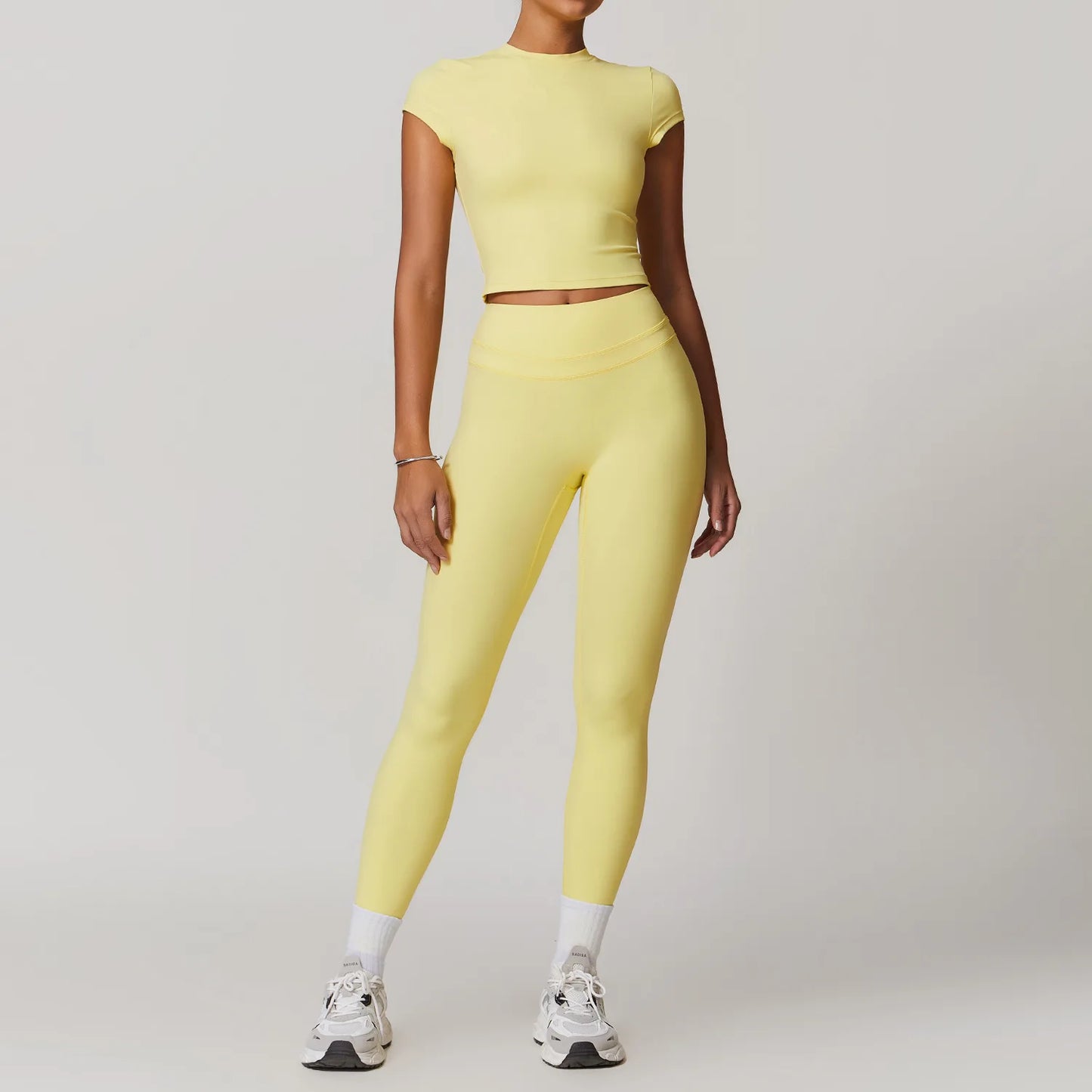 Ensemble de Yoga Femme - Confort et Performance.