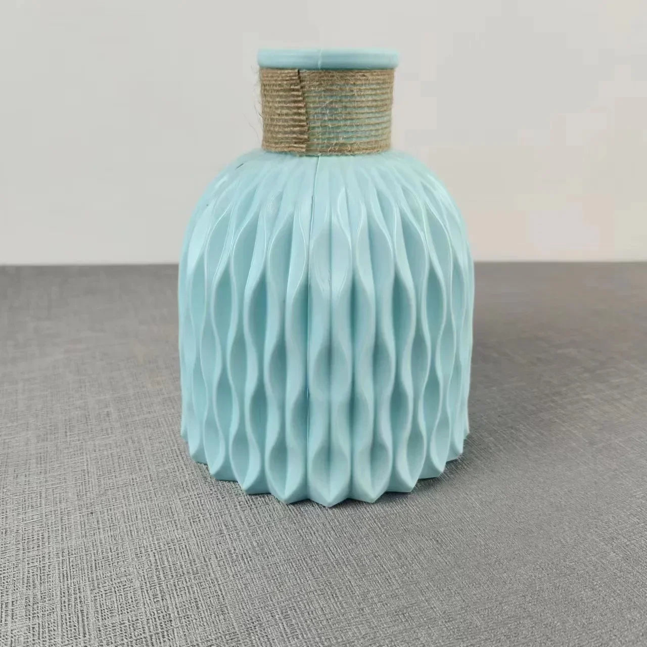 Vase à Fleurs Imitation Céramique – Élégance Durable.