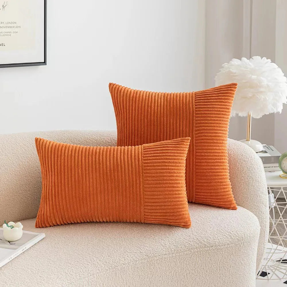 Housses de Coussin en Velours Côtelé – Élégance & Confort Intemporel. Disponible en 9 couleurs.