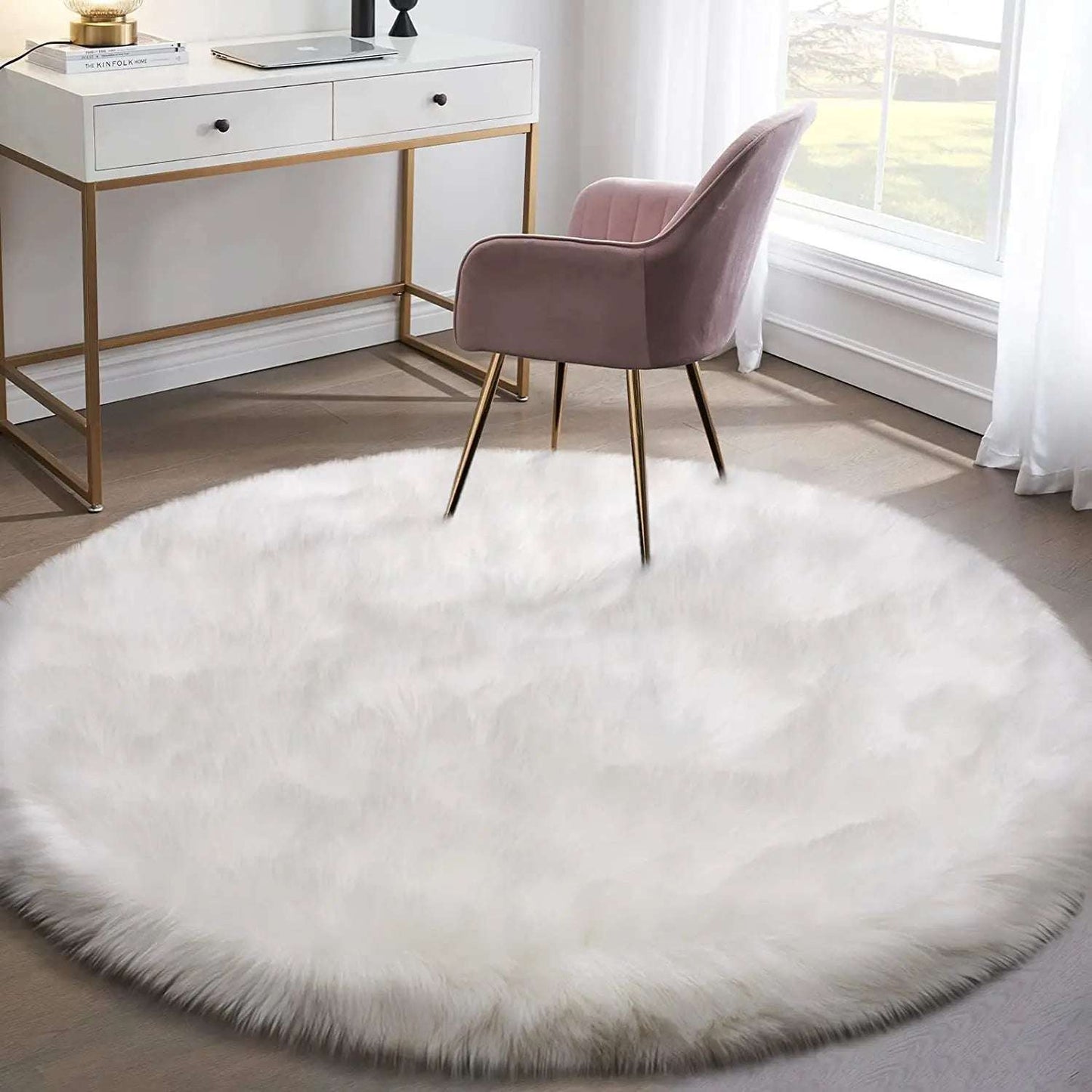 Tapis rond moelleux.