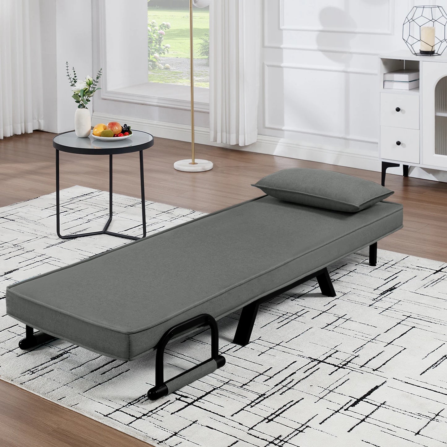 A compact and practical 3-in-1 convertible armchair.