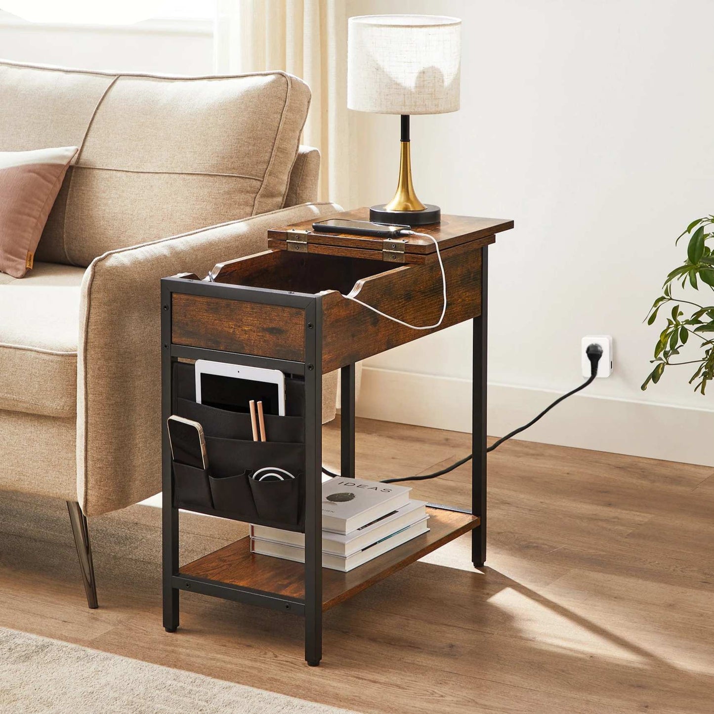 Table dâAppoint Industrielle avec Rangement & Multiprise.