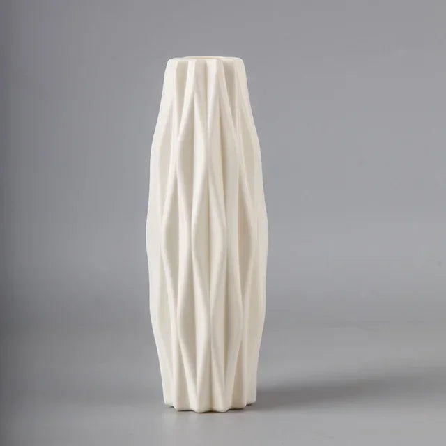 Vase à Fleurs Imitation Céramique – Élégance Durable.