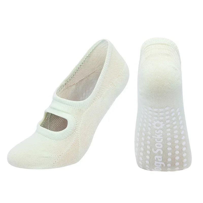 Chaussettes de Yoga en Coton - Confort, Stabilité et Sérénité.