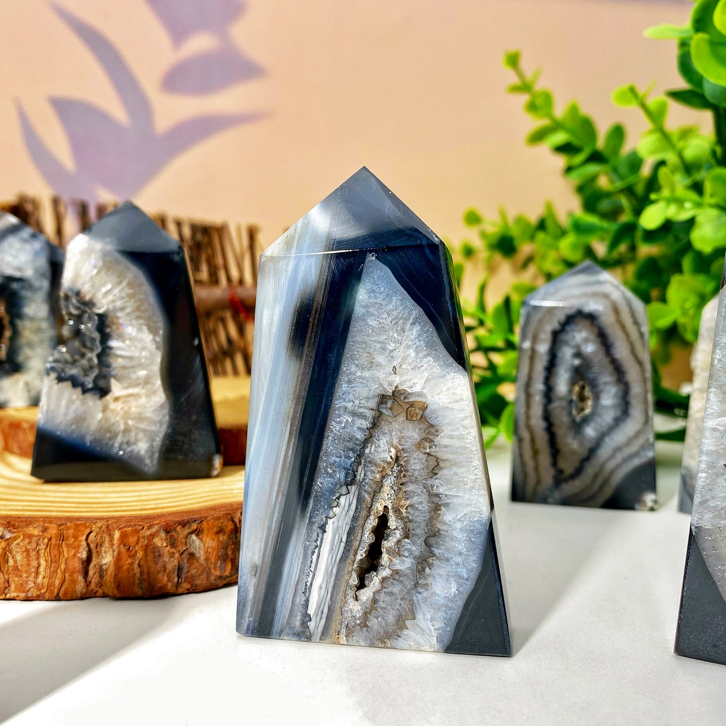 đ€ Onyx Noir Naturel â GĂ©ode d'Agate Unique pour DĂ©coration & Ănergie Spirituelle.