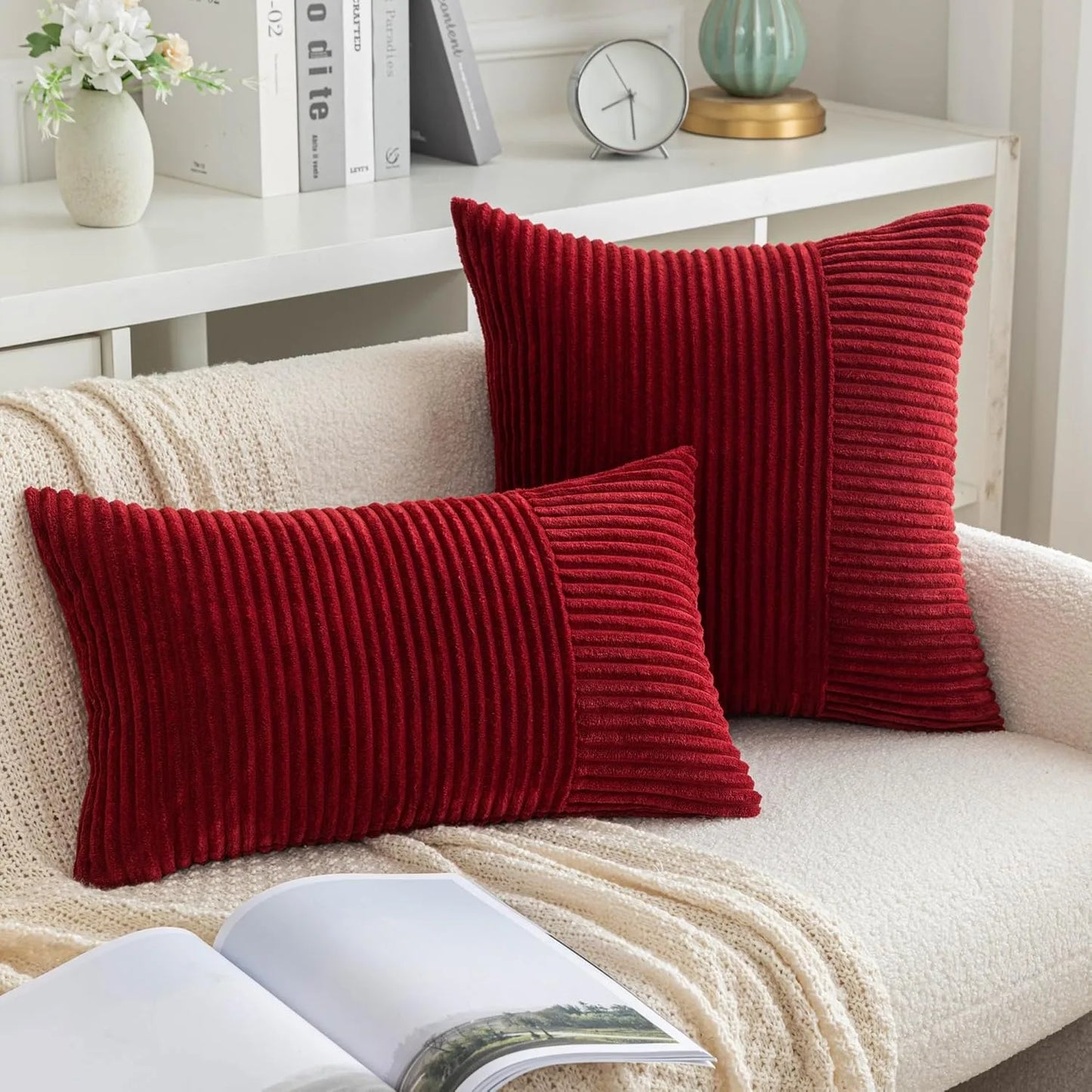 Housses de Coussin en Velours Côtelé – Élégance & Confort Intemporel. Disponible en 9 couleurs.