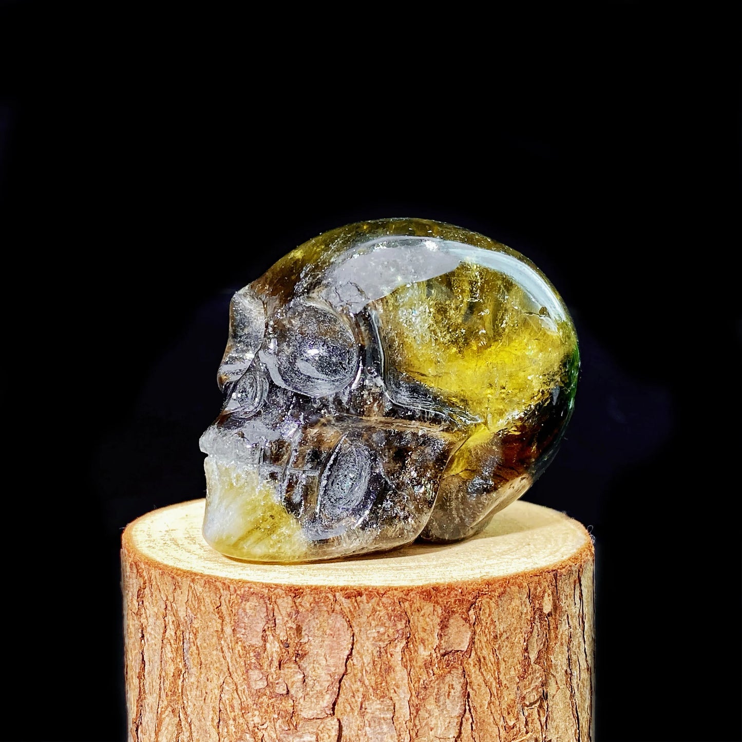 💀 Crâne en Quartz Citrine Fumé Naturel.