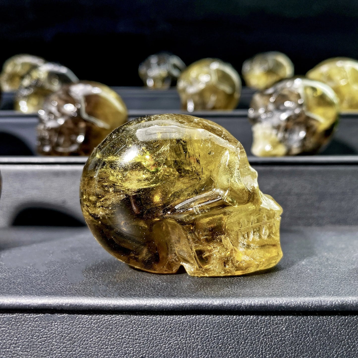 💀 Crâne en Quartz Citrine Fumé Naturel.
