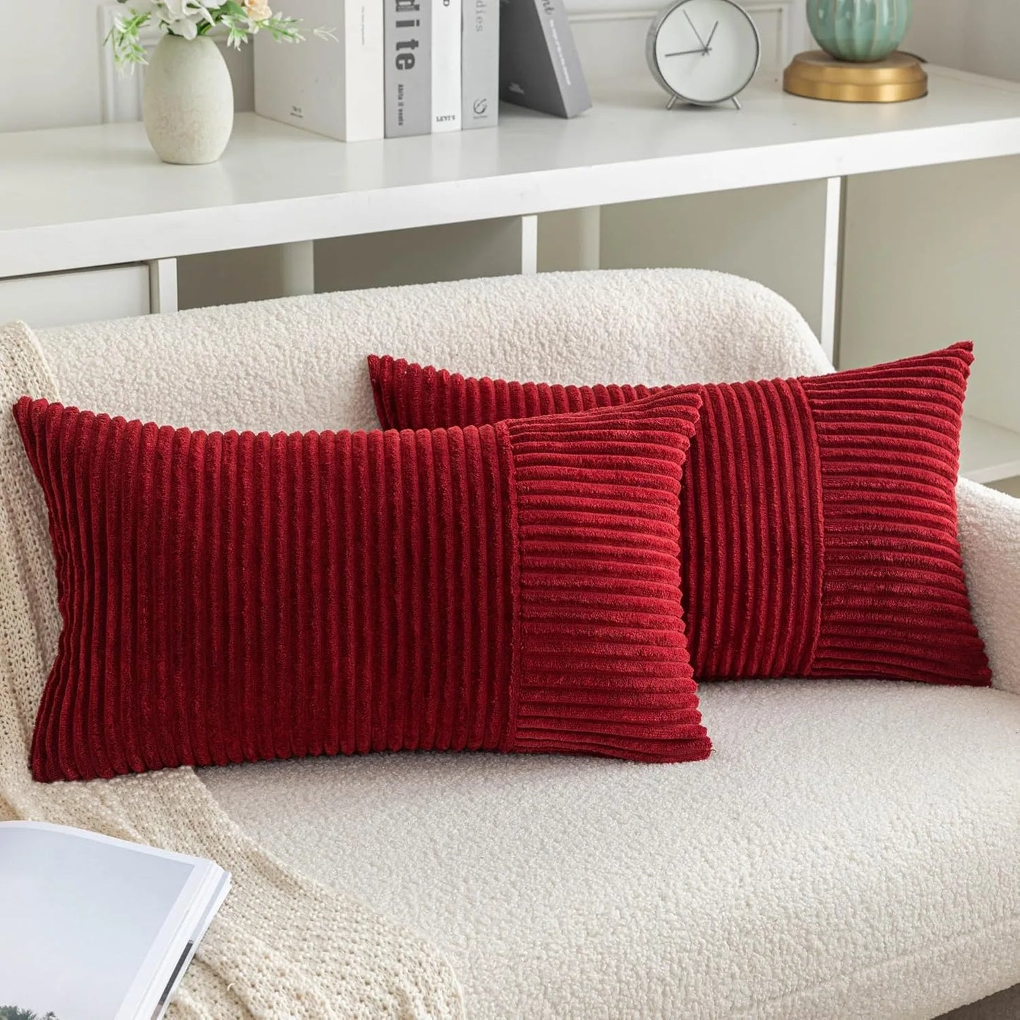 Housses de Coussin en Velours Côtelé – Élégance & Confort Intemporel. Disponible en 9 couleurs.