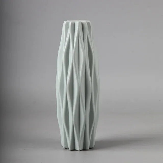 Vase à Fleurs Imitation Céramique – Élégance Durable.