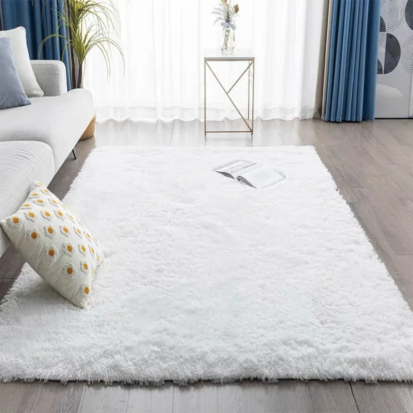 Tapis Ultra Doux en Peluche - Confort et Élégance pour Intérieurs Modernes.