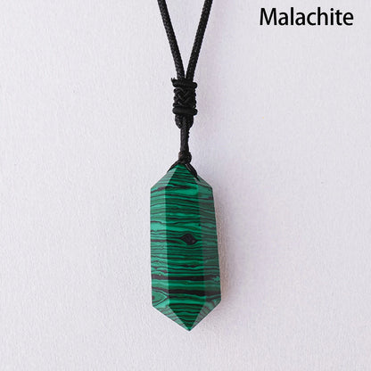 Pendentif en Quartz Naturel – Énergie & Élégance.