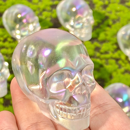 Crâne Aura K9 en Cristal Naturel – Énergie Mystique et Élégance Brut.