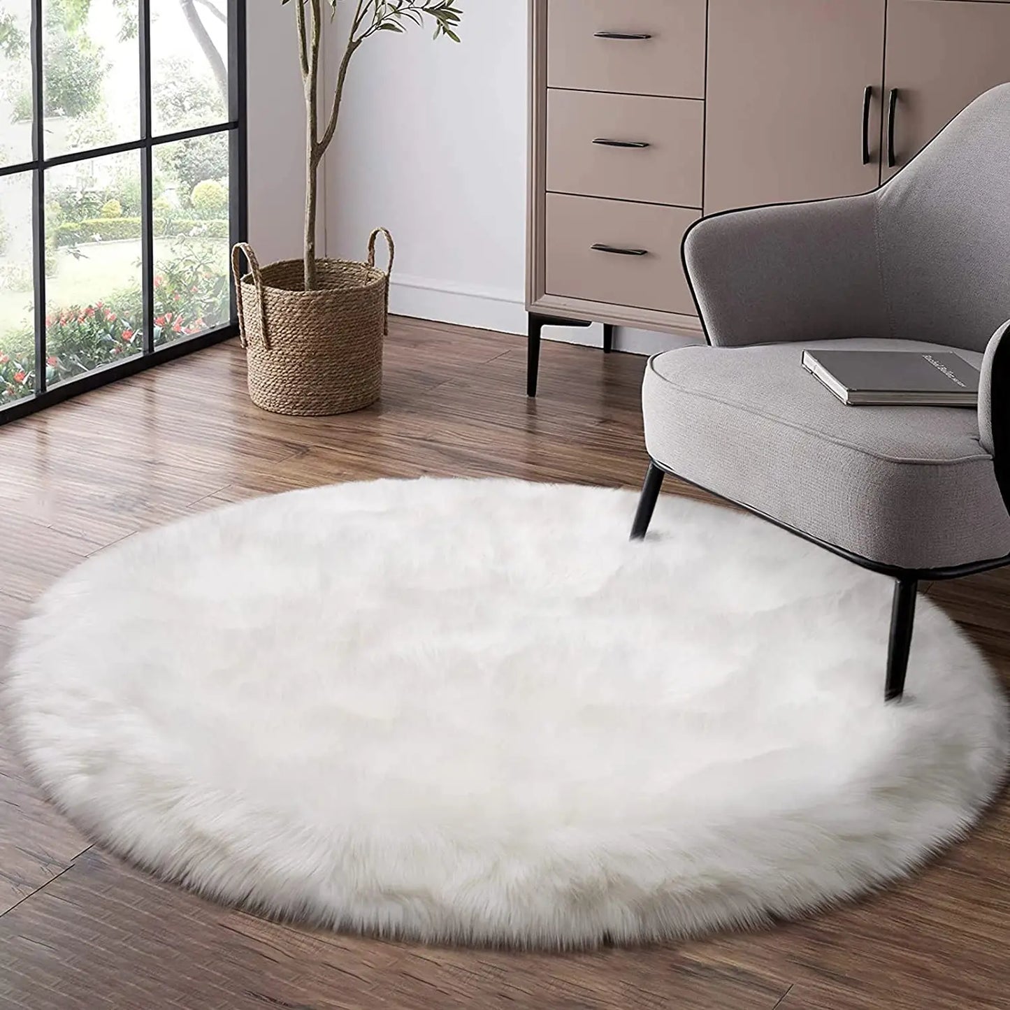 Tapis rond moelleux.