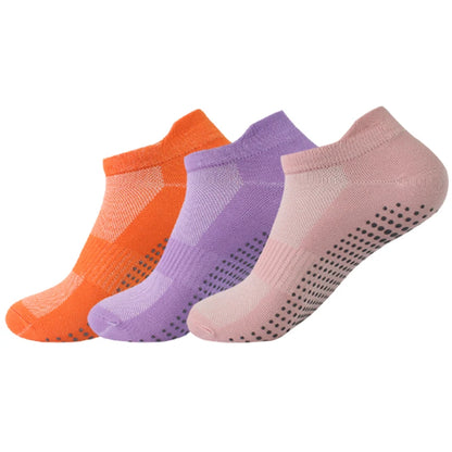 Chaussettes de yoga coordonnantes en silicone pour femmes.