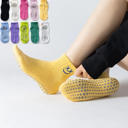 Chaussettes de yoga respirantes simples pour femmes.e