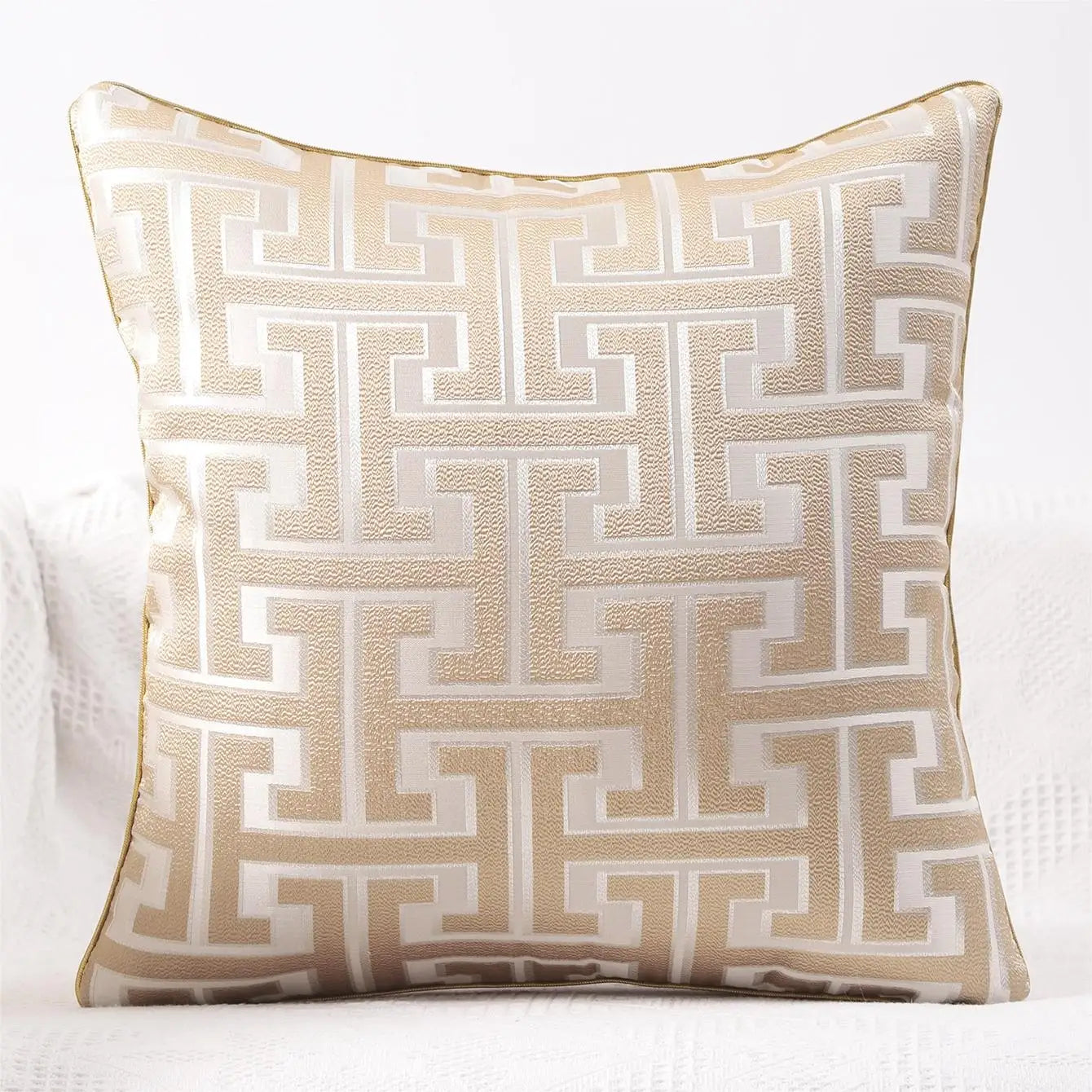 Striped Decorative Pillowcase – Everyday Elegance and Comfort.