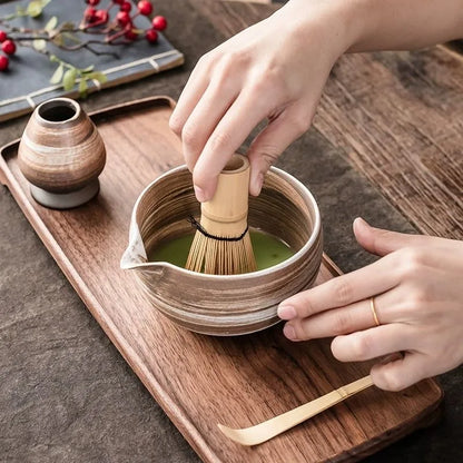 Service à matcha.