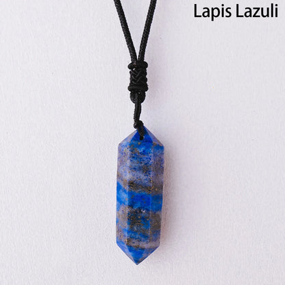 Pendentif en Quartz Naturel – Énergie & Élégance.