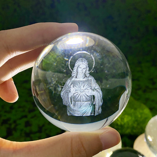 Boule de Verre 3D – Décoration Élégante et Énergétique.