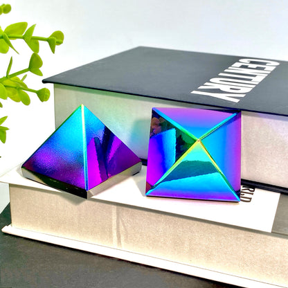 Pyramide en Obsidienne Aura – Ornement en Cristal Naturel.