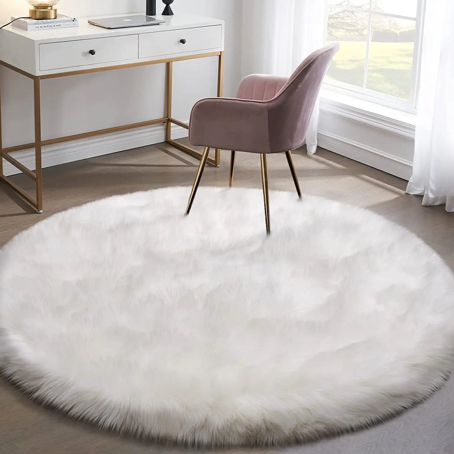 Tapis rond moelleux.