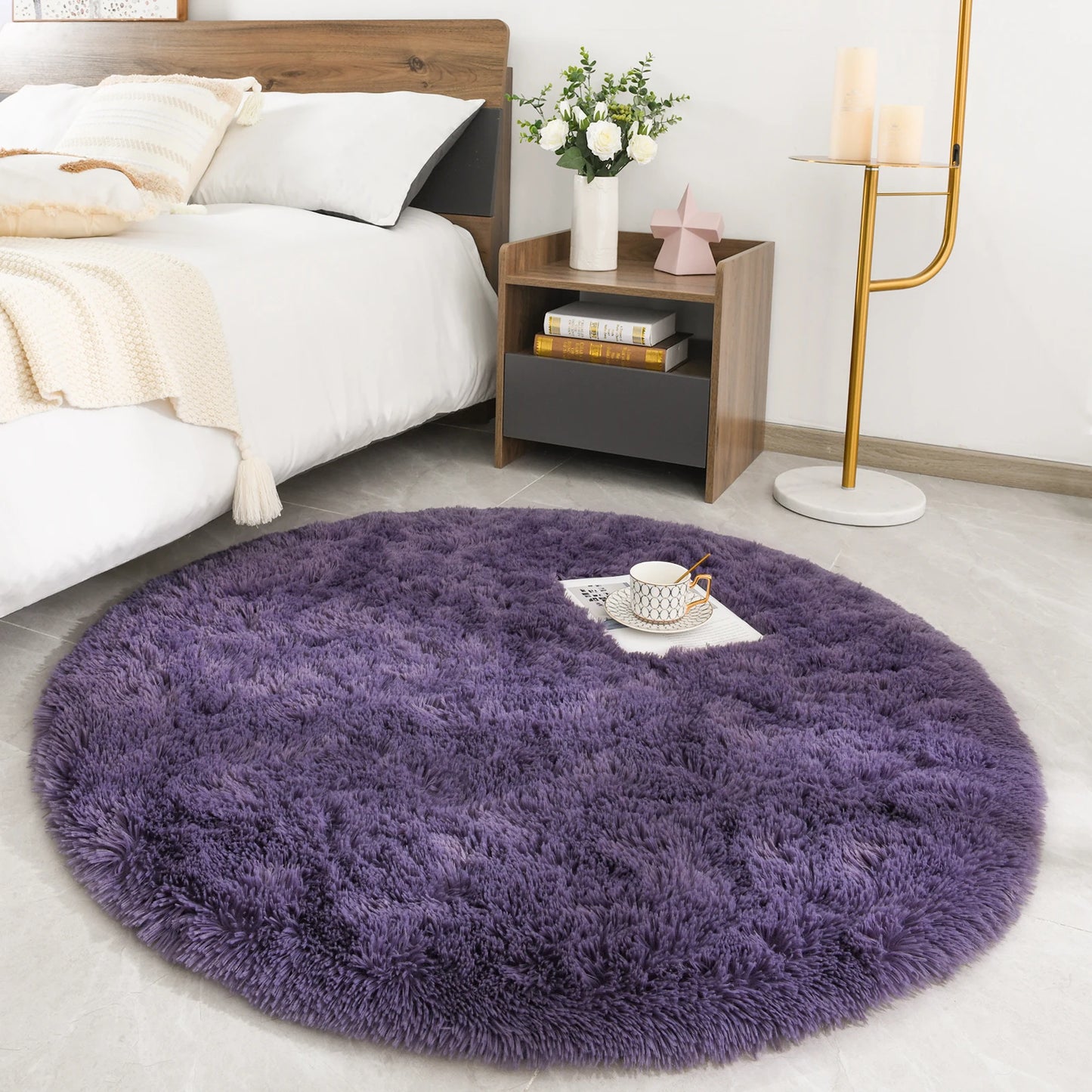 Tapis rond moelleux.