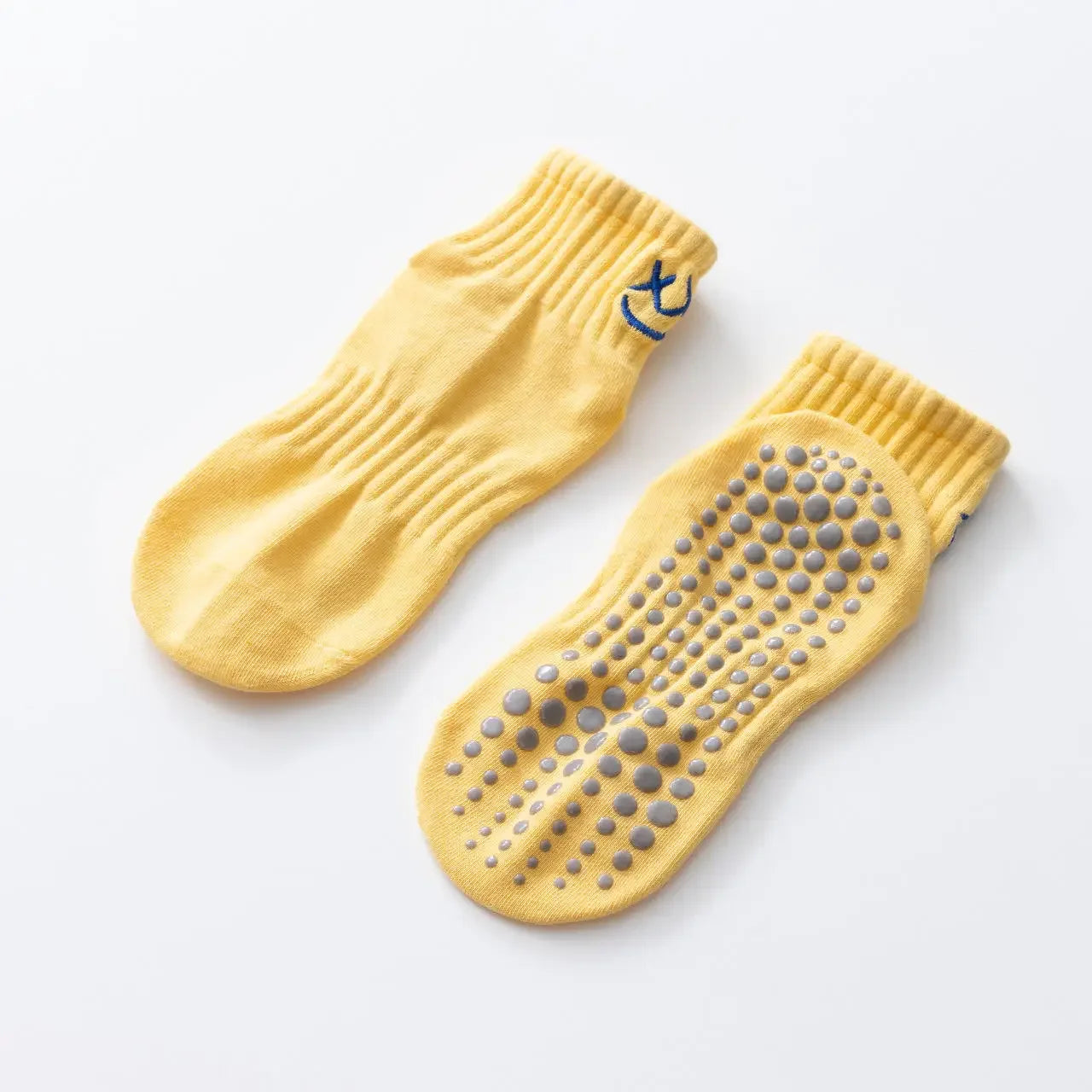 Chaussettes de yoga respirantes simples pour femmes.e