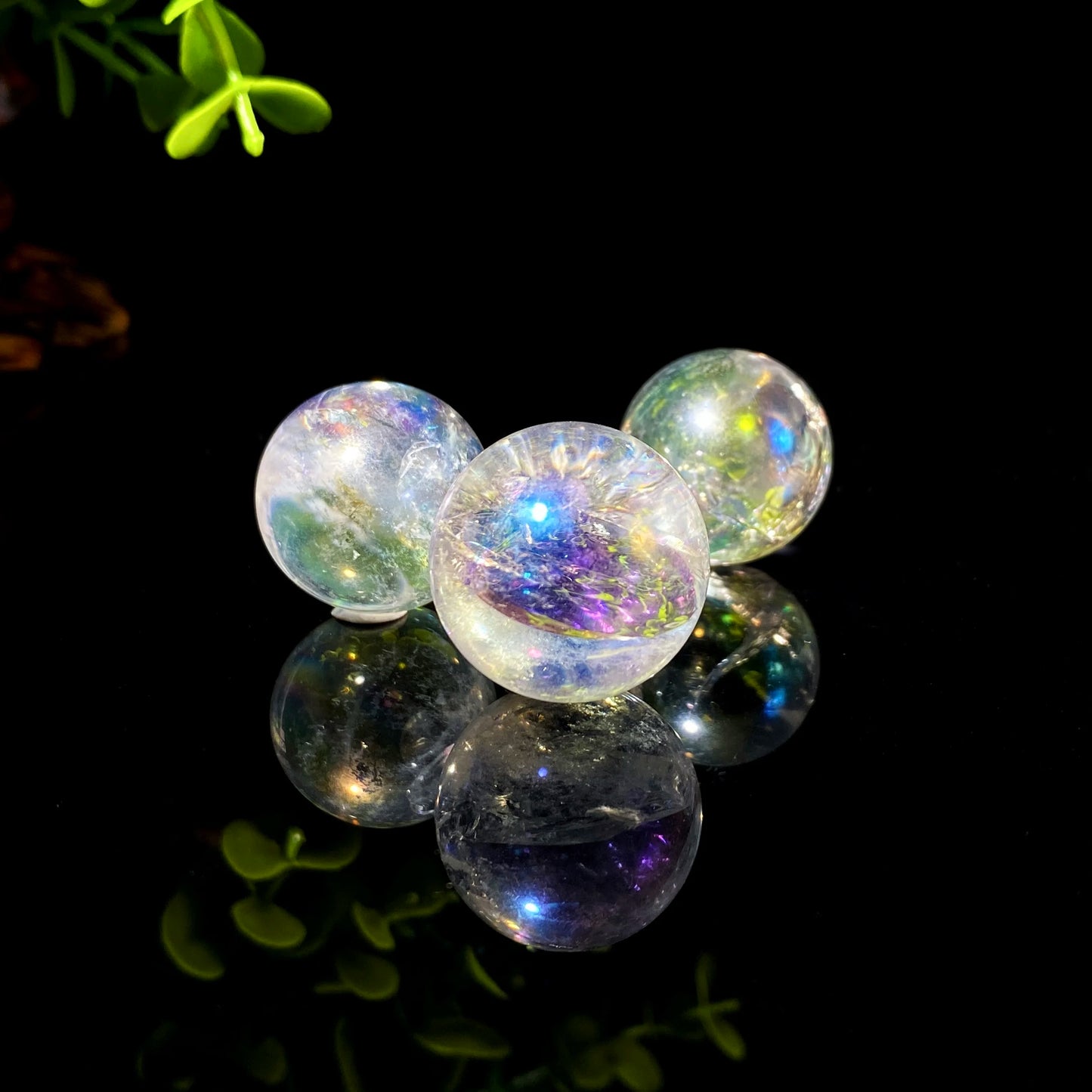 Sphère Aura. en Quartz Clair – Cristal Naturel Décoratif