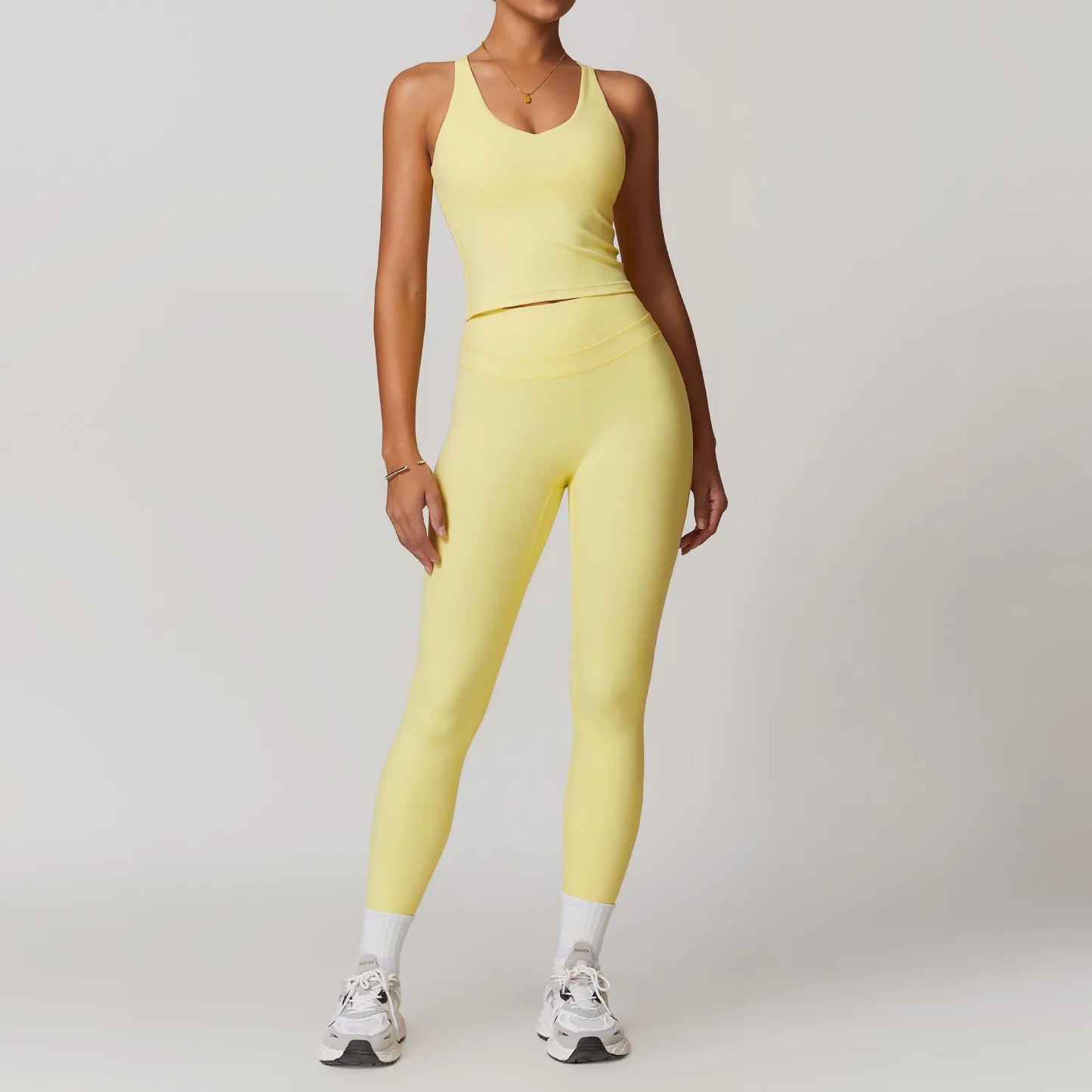 Vêtements de sport pour femmes.