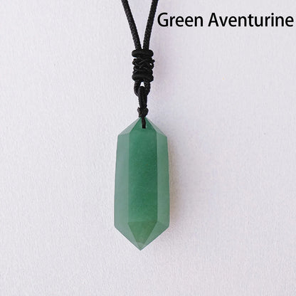 Pendentif en Quartz Naturel – Énergie & Élégance.