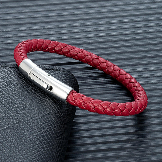Bracelet en Cuir Tressé Rouge – Élégance & Simplicité.